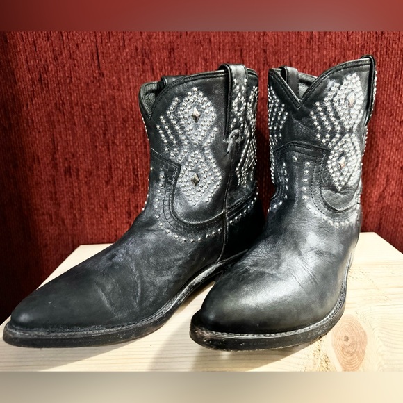 Frye Distressed Black Billy Stud Short Cowboy Boots/Booties - Picture 6 of 6